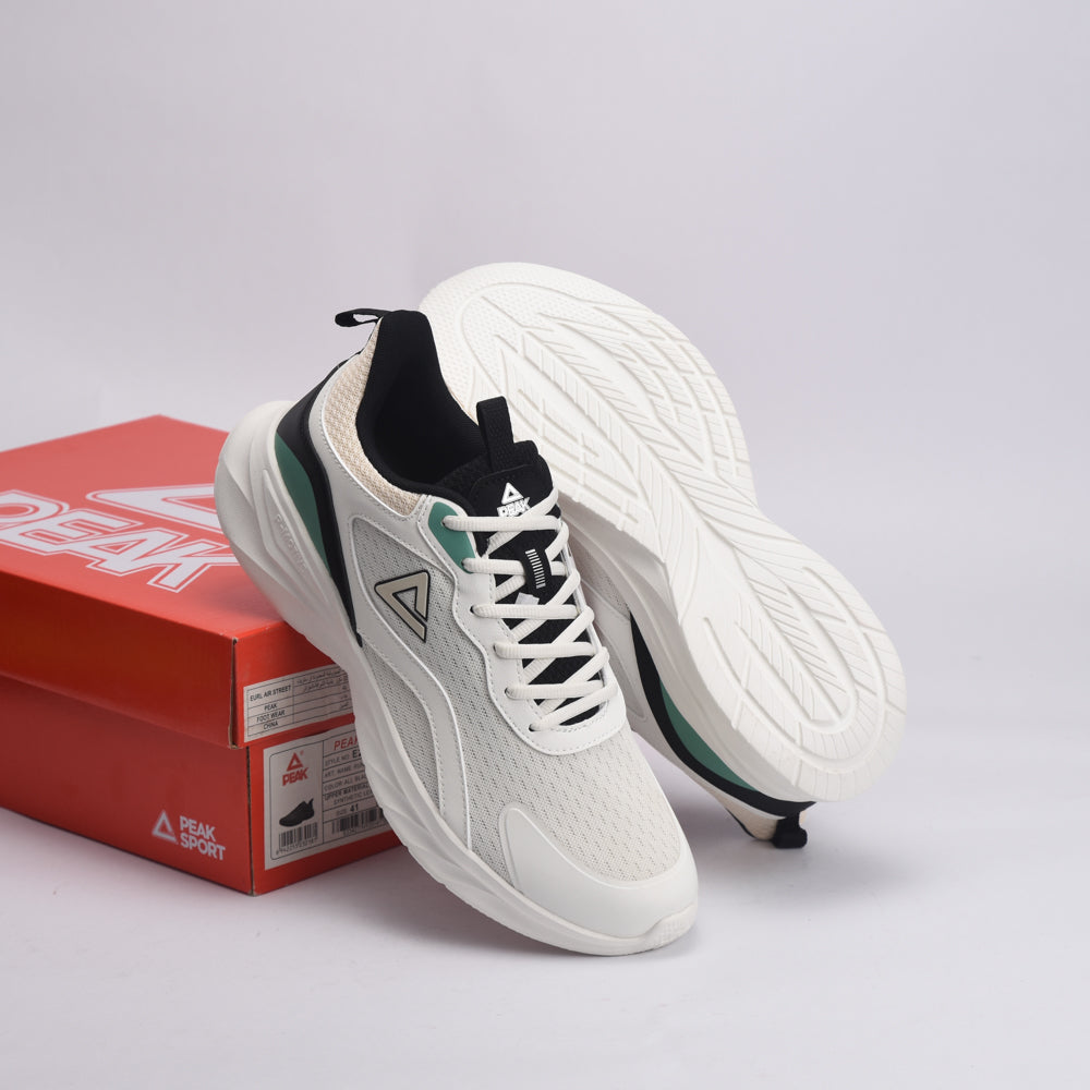PEAK FOOTWEAR