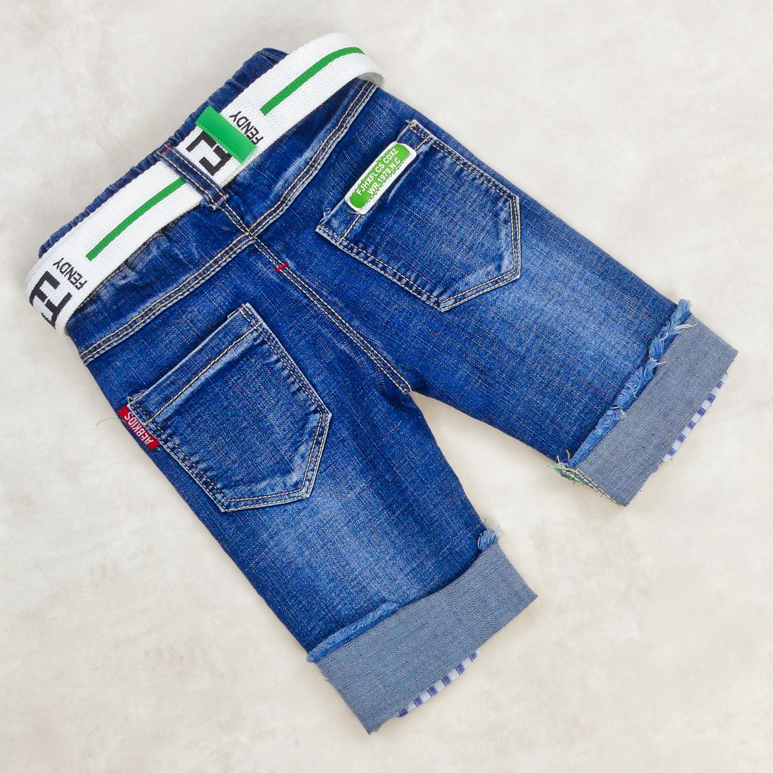 Pantacourt Jeans bleu avec Bordure a carreau Bleu