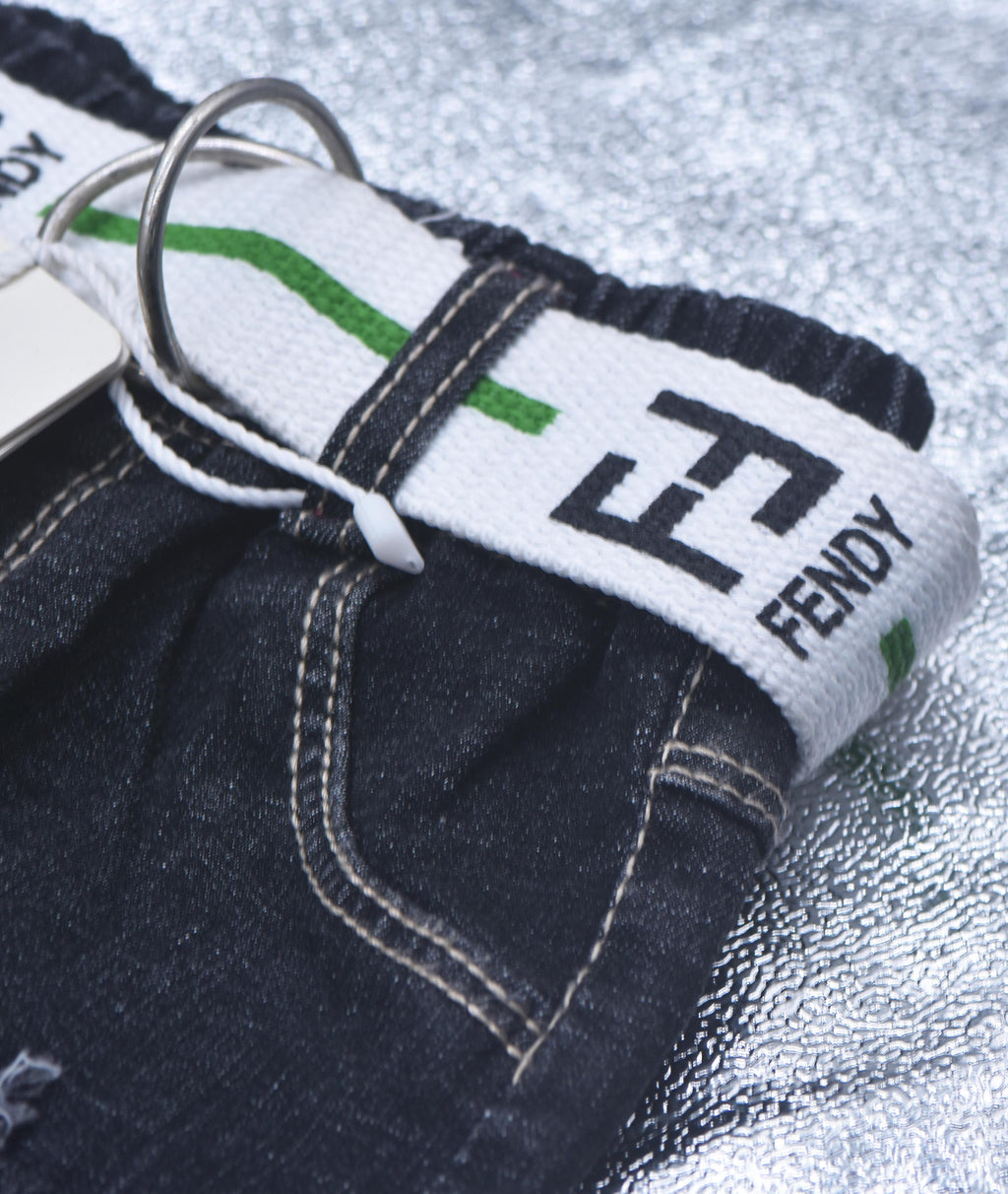 Pantacourt Jeans noir  avec Bordure a carreau Bleu
