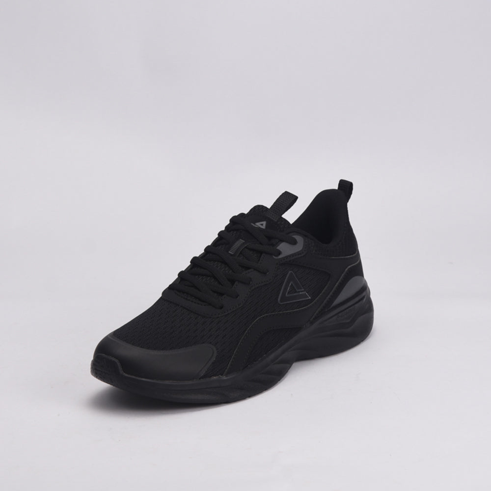 PEAK FOOTWEAR