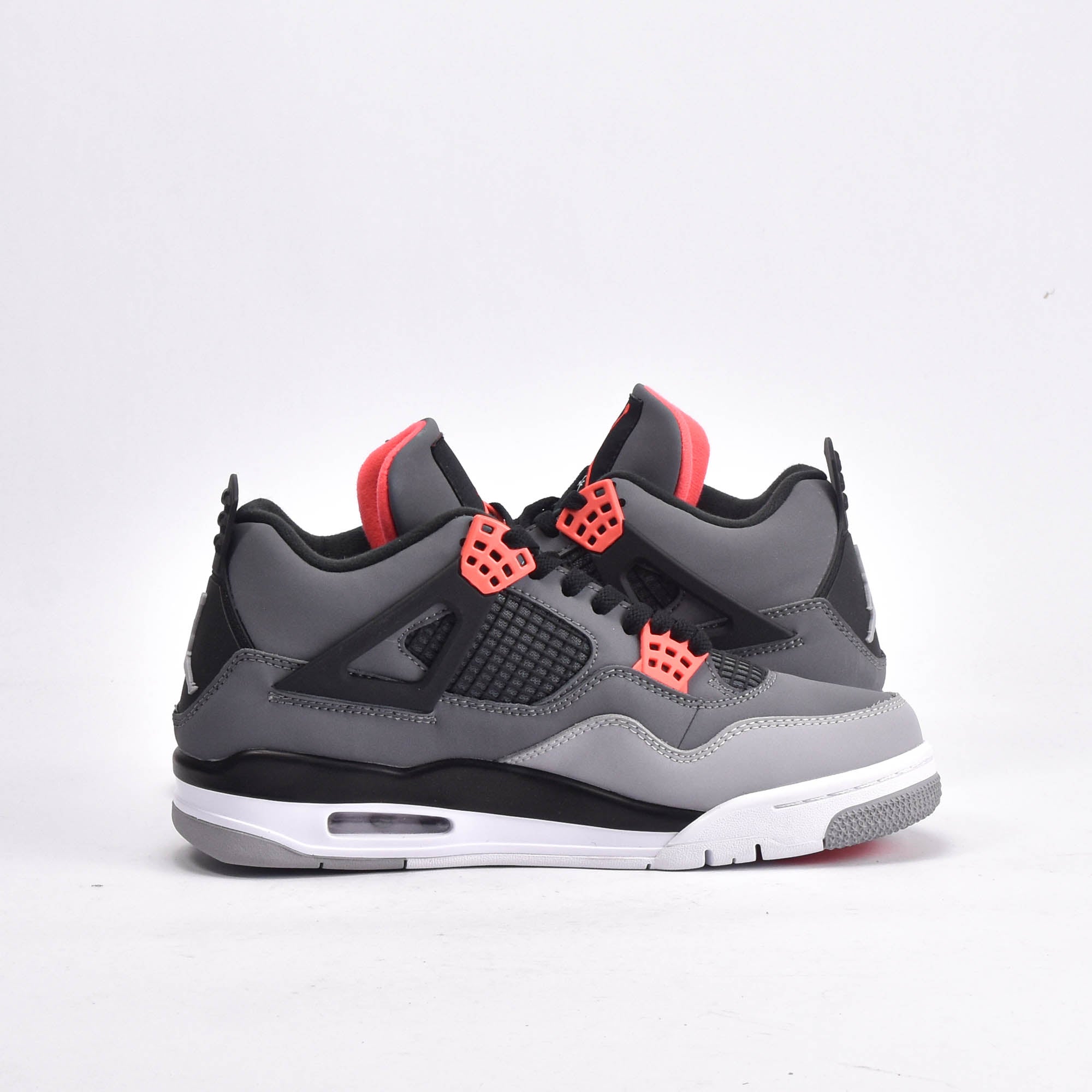 NIKE jordan