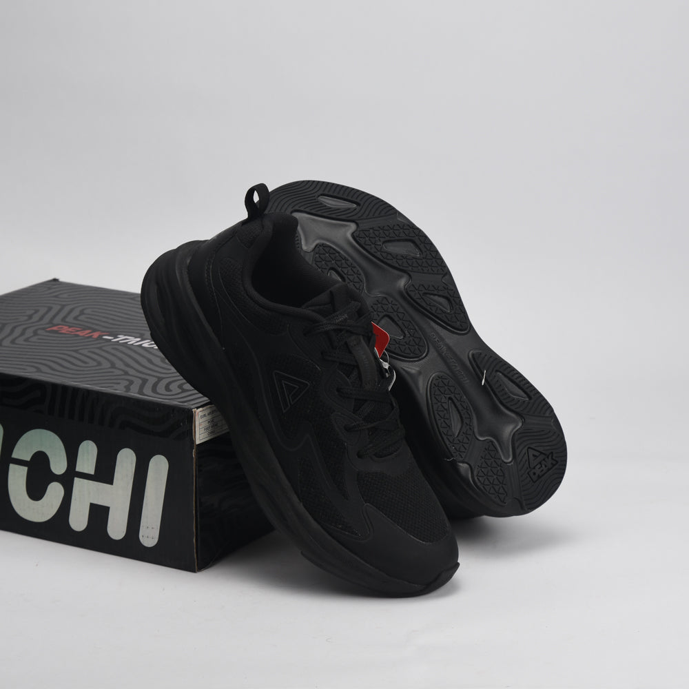 PEAK FOOTWEAR