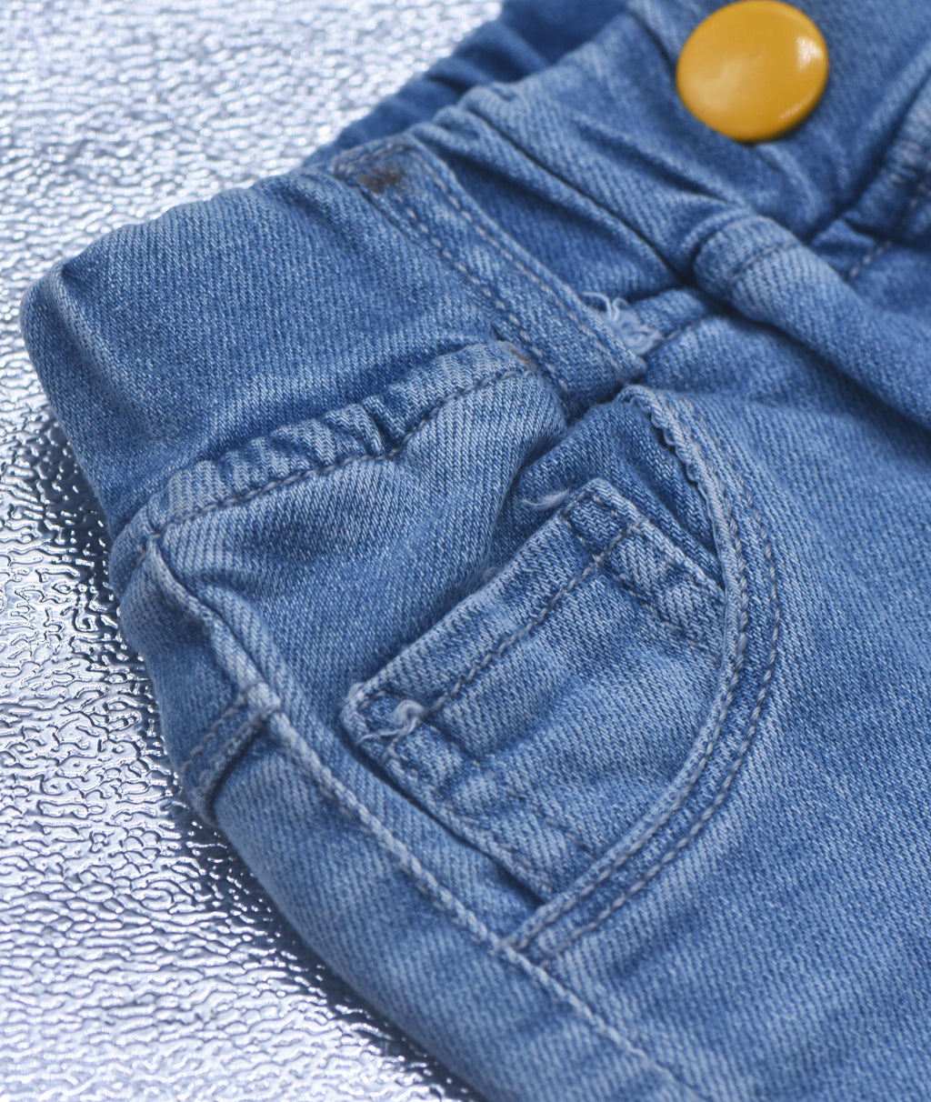 SHORT JEANS bleu MOTIF petits poussins