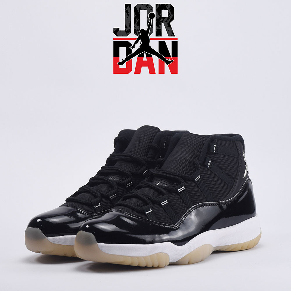 NIKE JORDAN