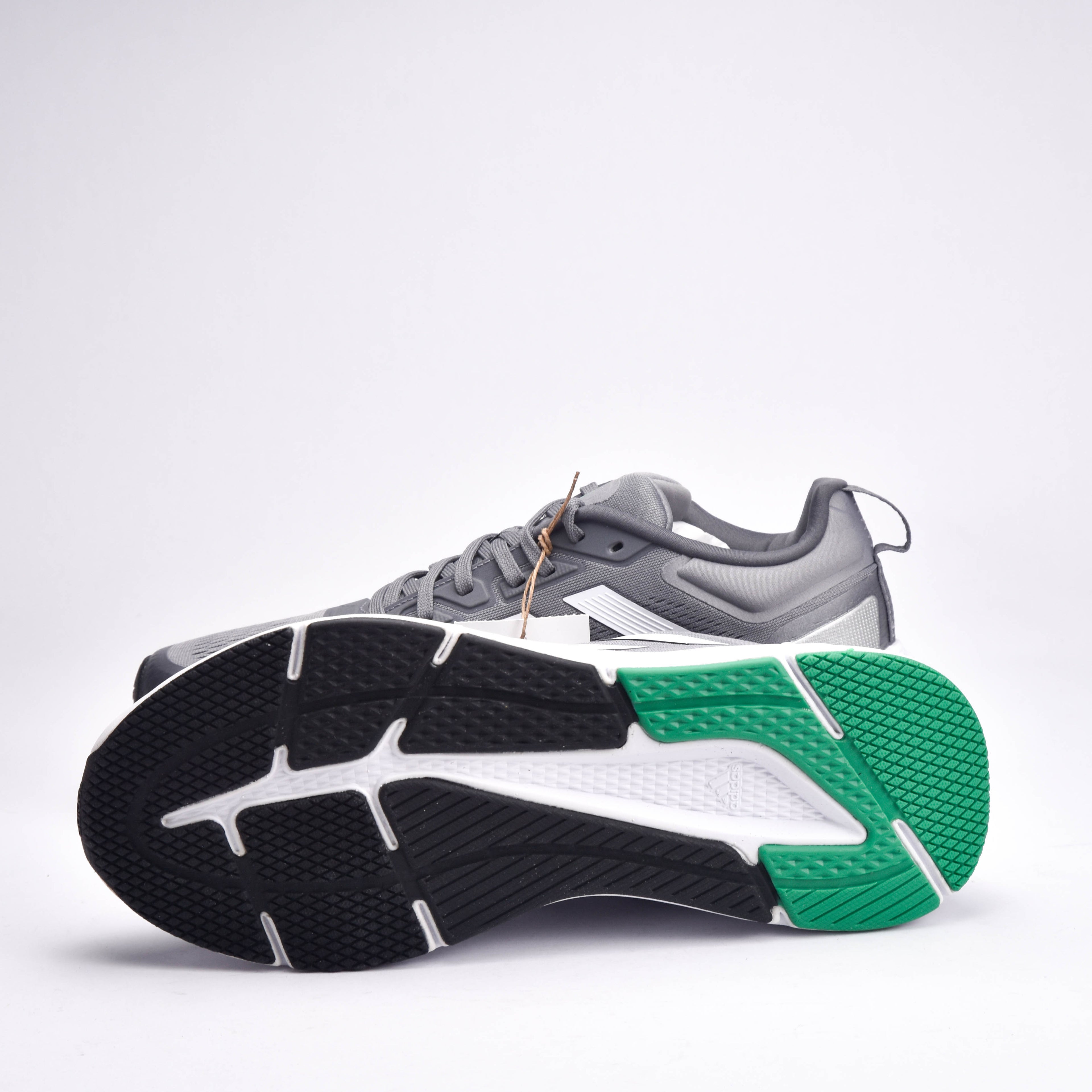 ADIDAS QUESTAR