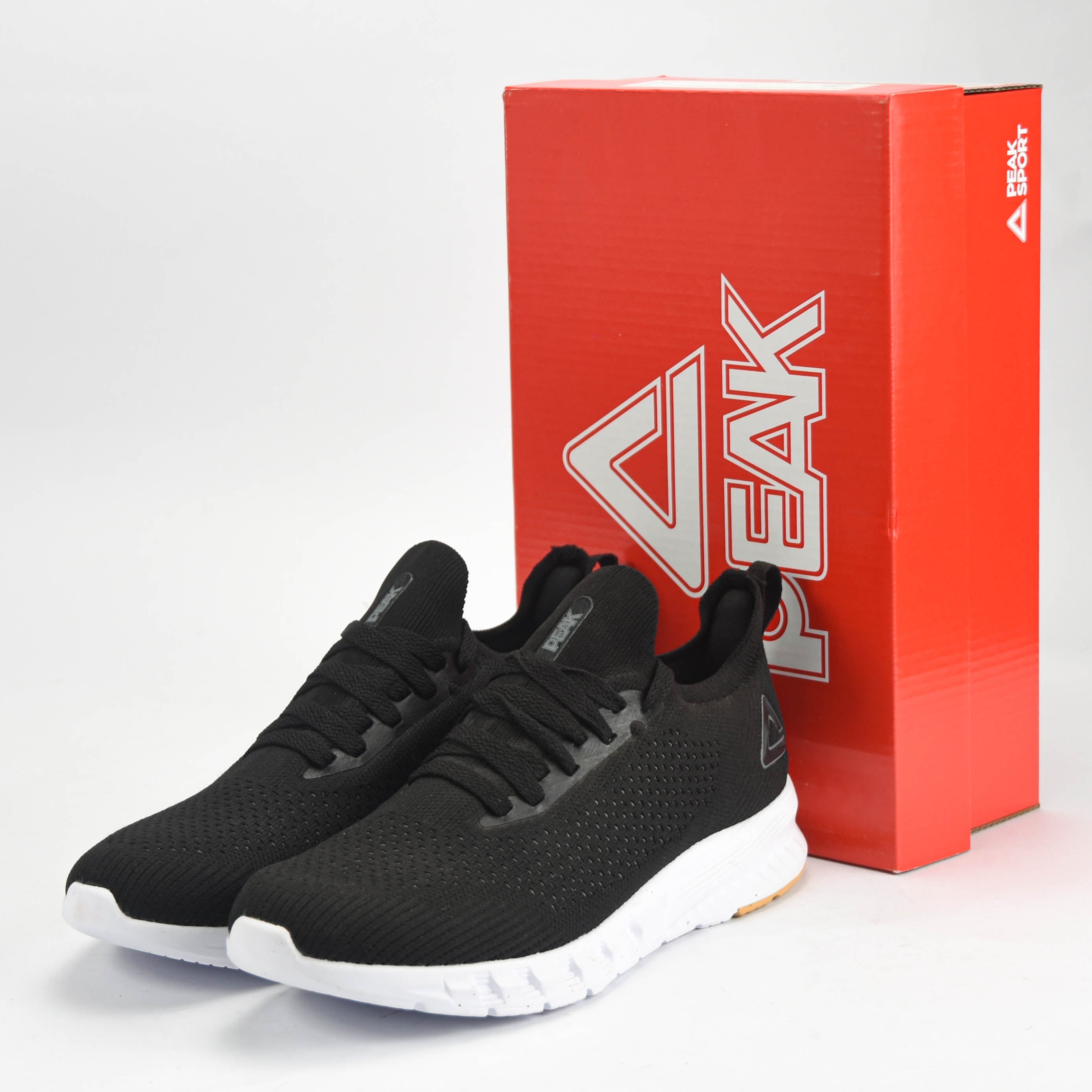 PEAK SHOES