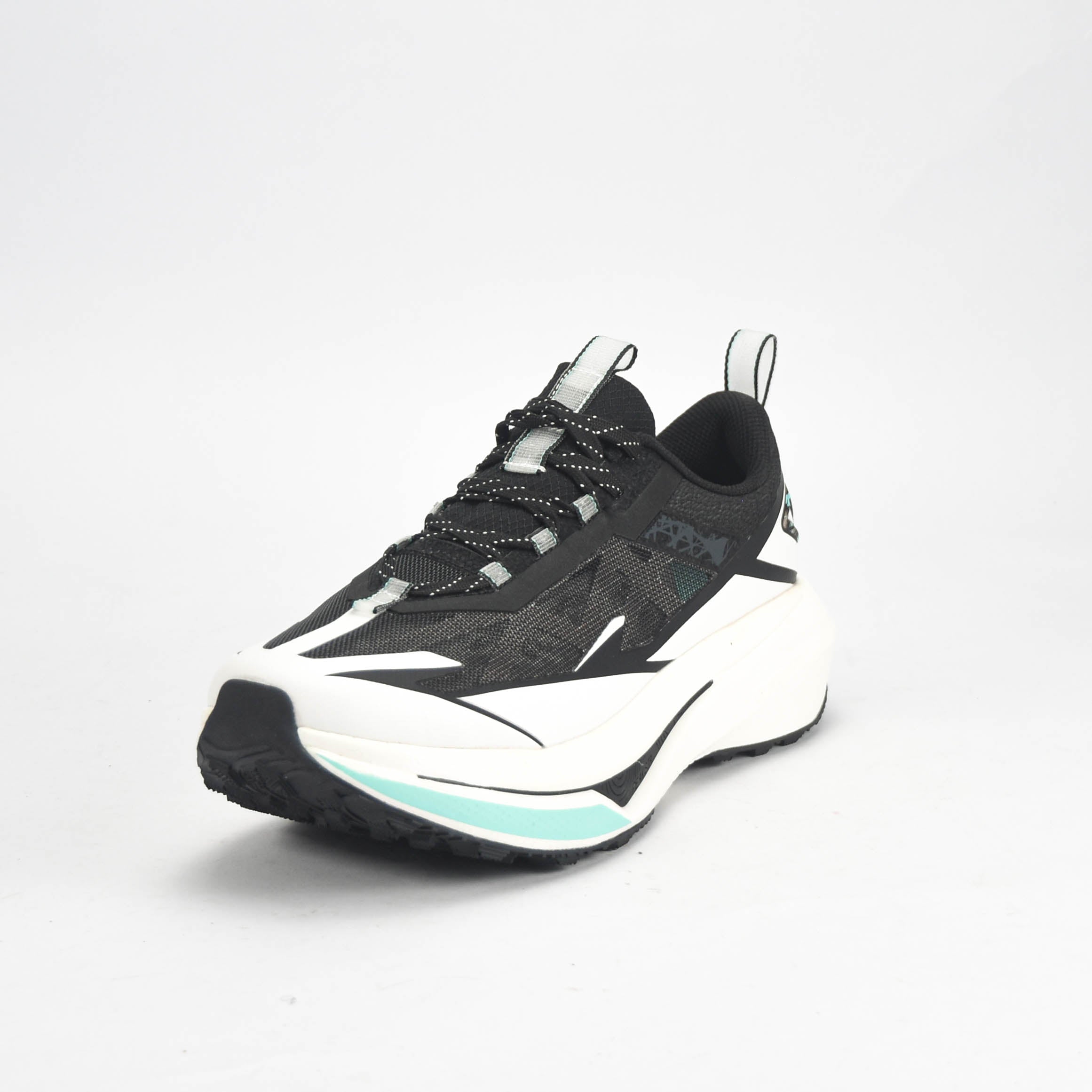 PEAK SHOES