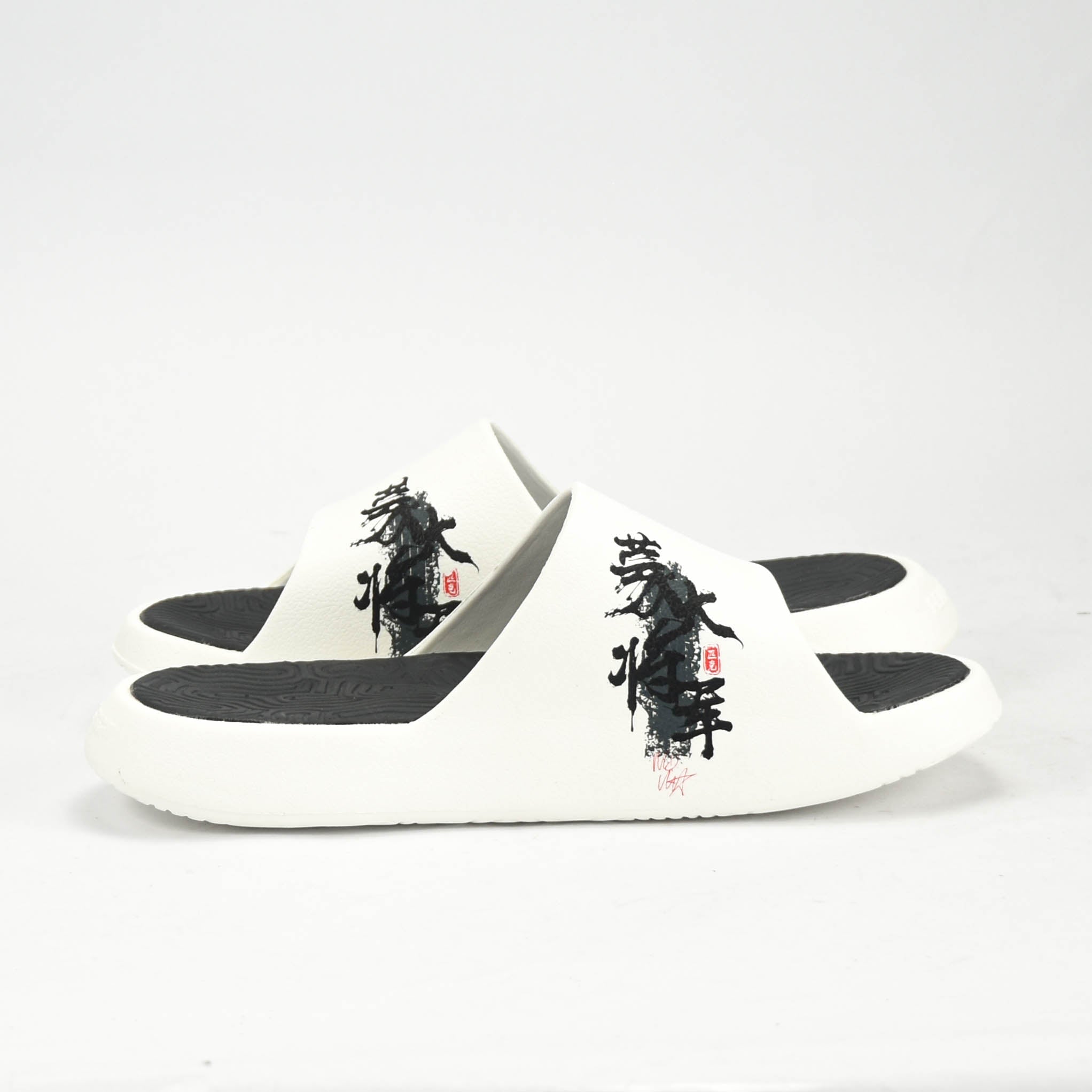 PEAK SPORTS SLIPPERS