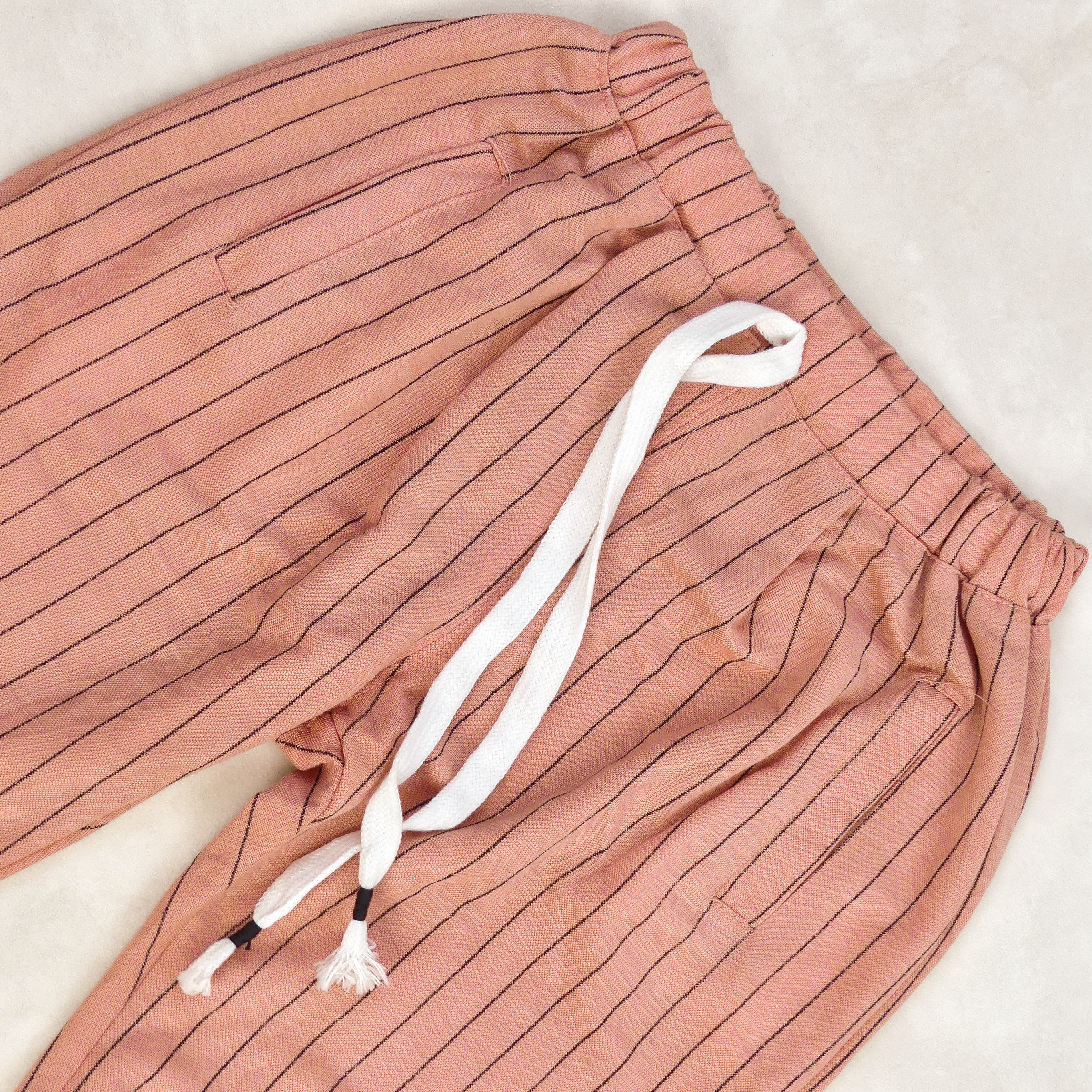 SHORT ROSE A RAILLEUR