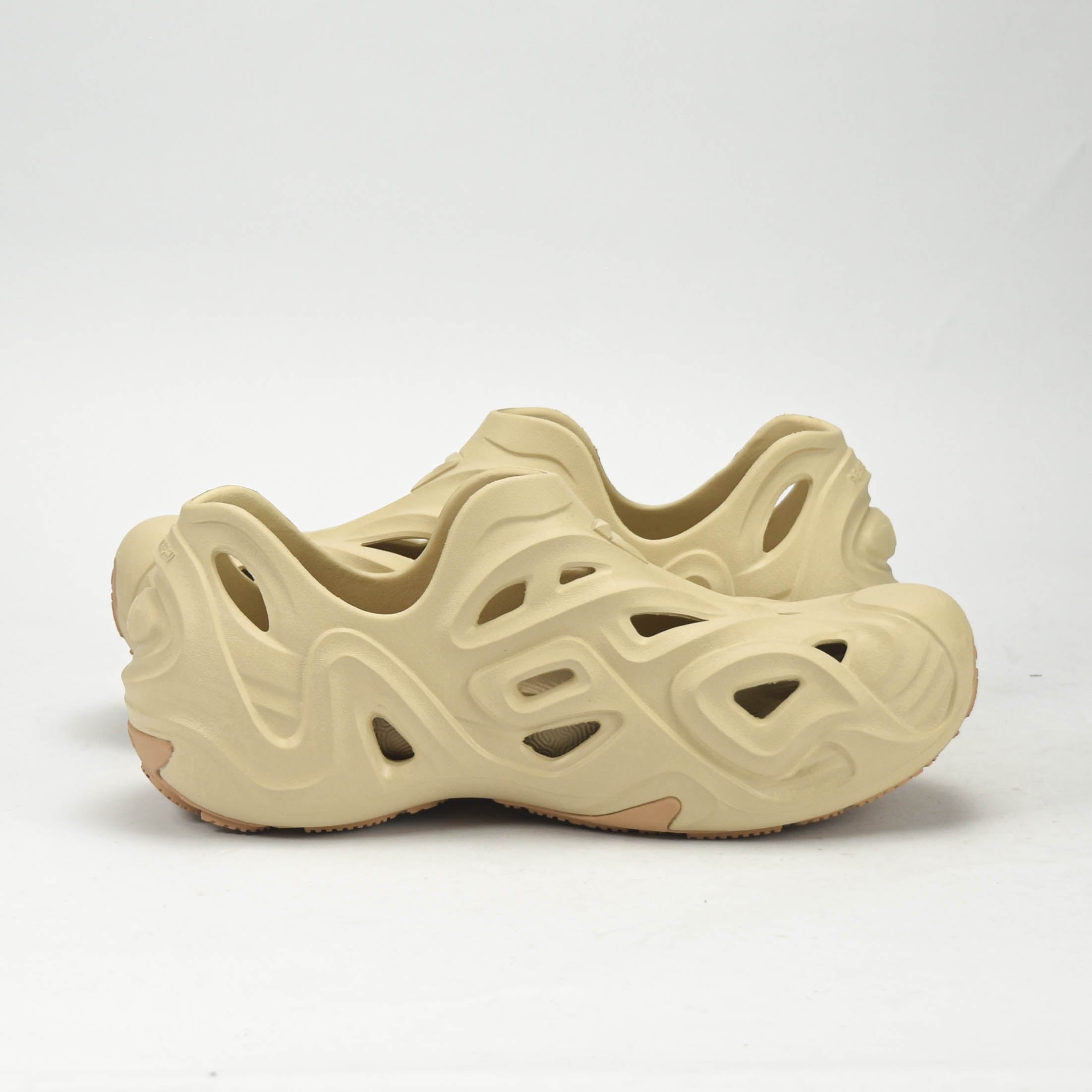 PEAK SANDALS