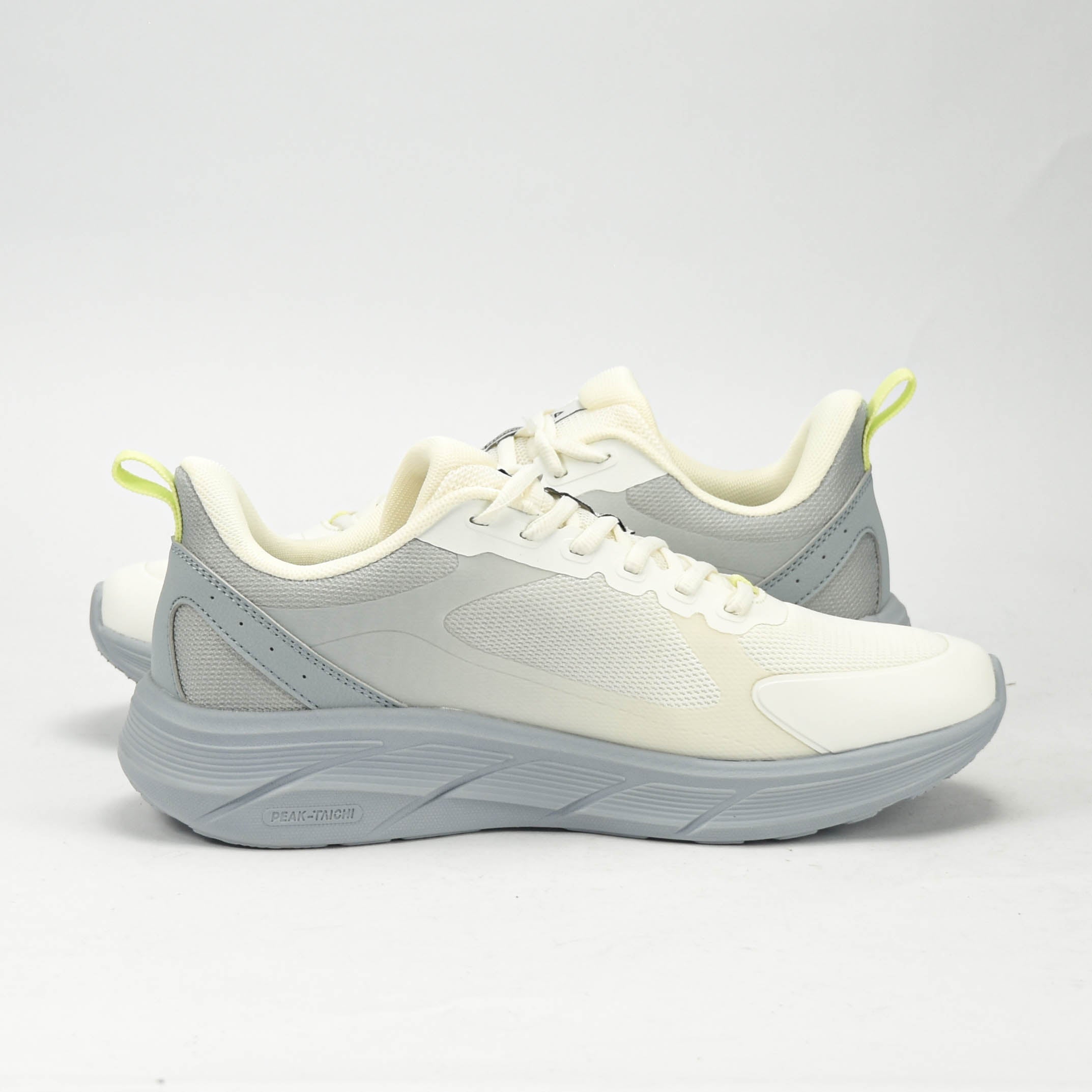 PEAK SPORTS SHOES