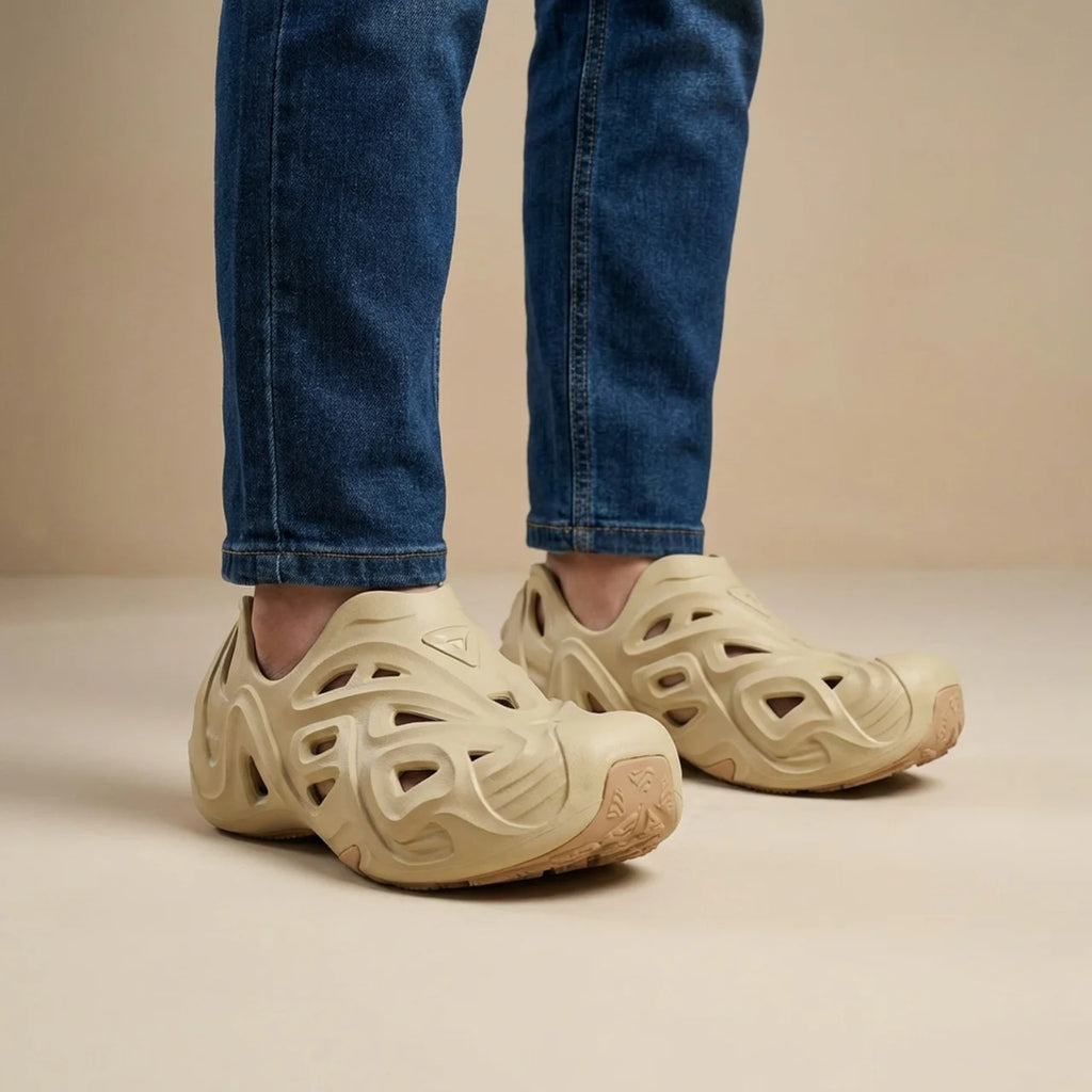 PEAK SANDALS