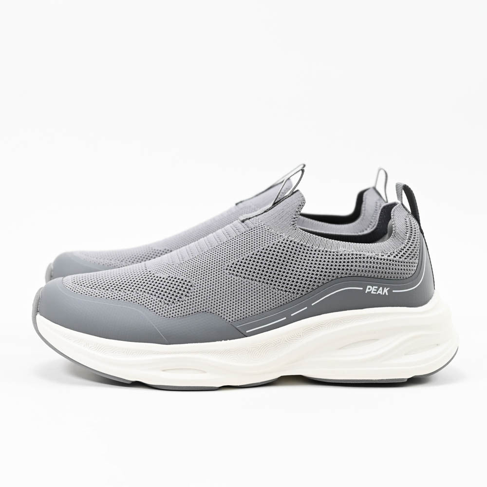 PEAK SHOES