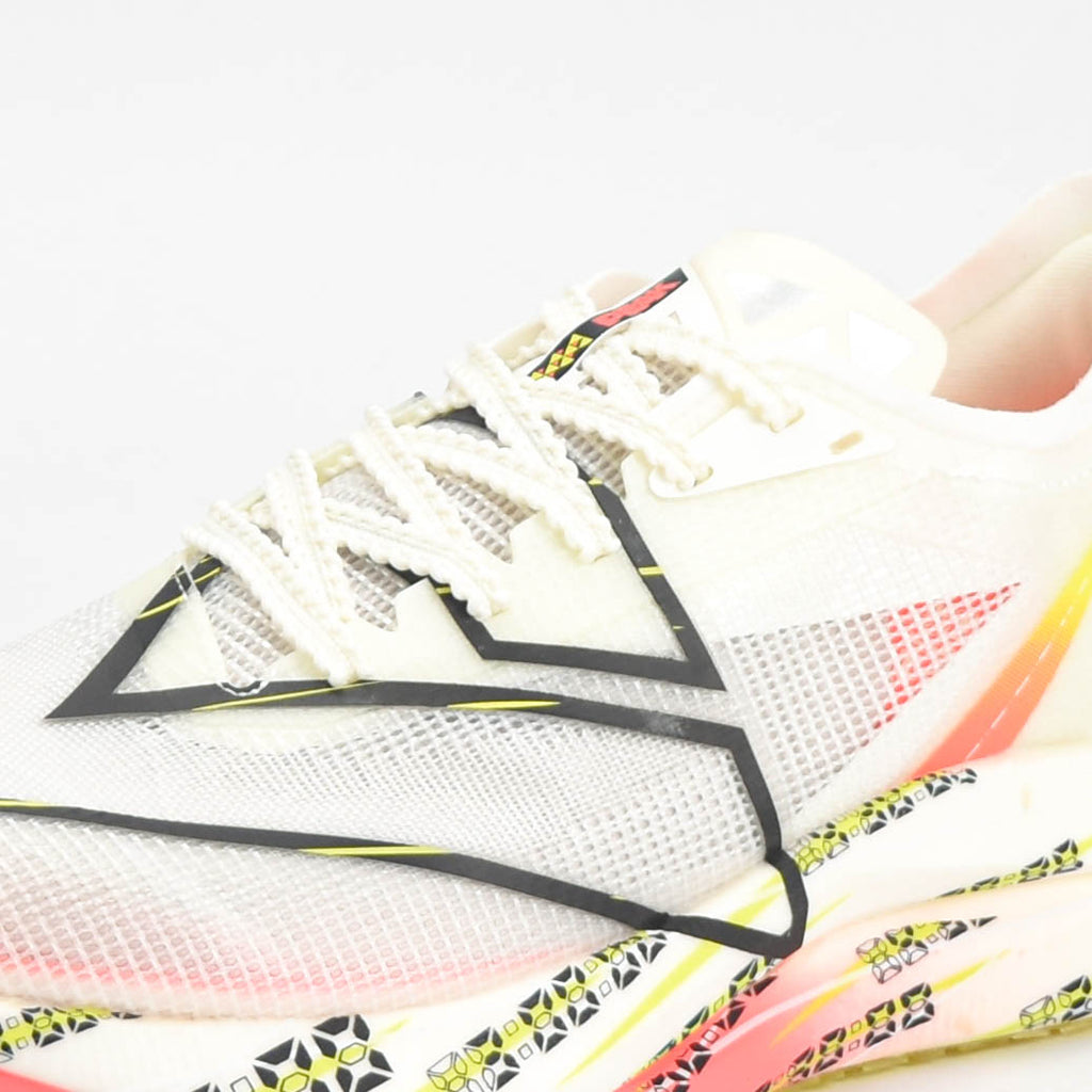 PEAK SHOES