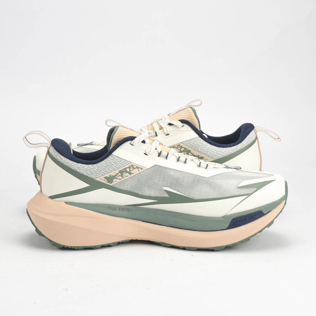PEAK SHOES